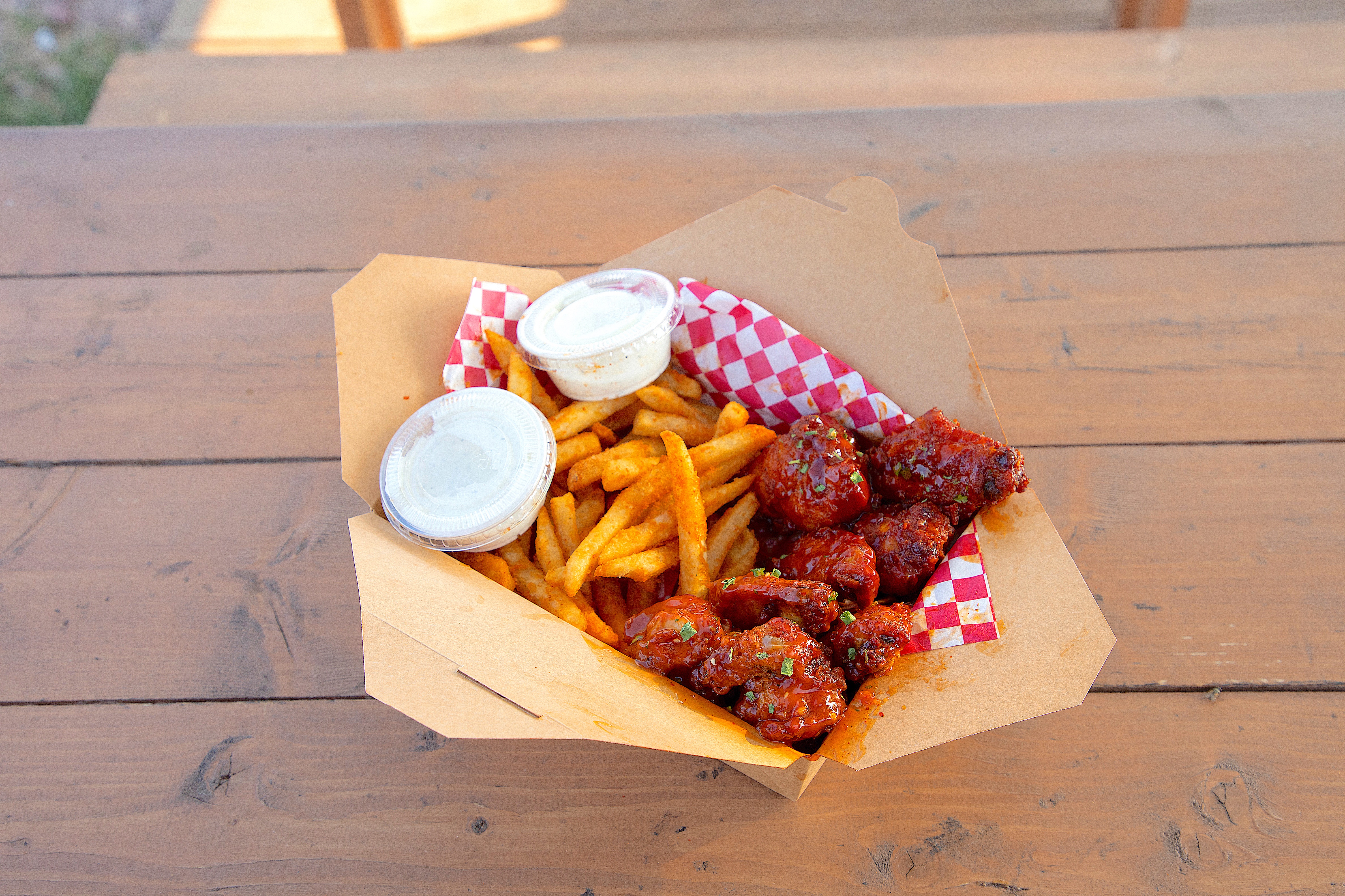 8PC Wings Combo at Birdside HTX, Katy